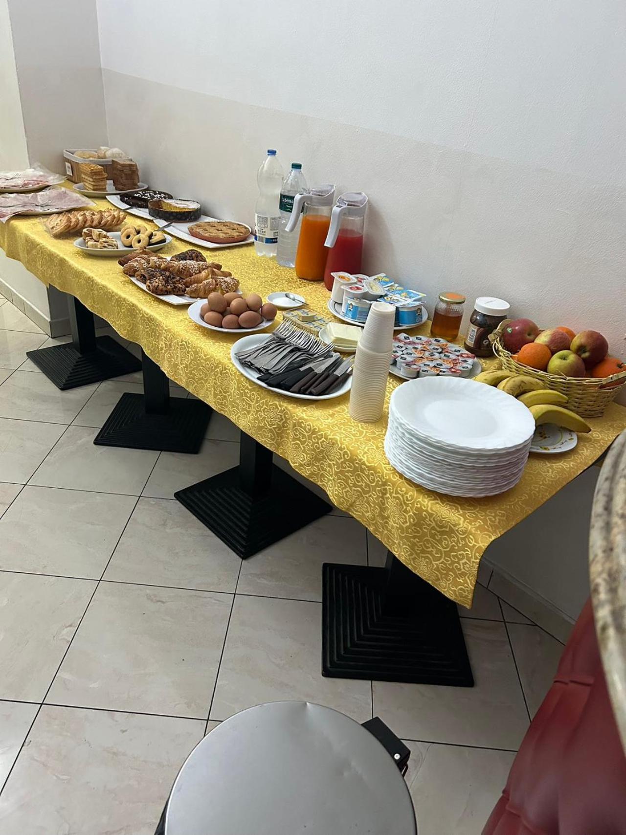 Taverna Dantesca Turijn Buitenkant foto